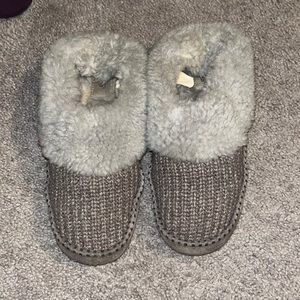 Ugg Gray Sweater Slippers Size 9